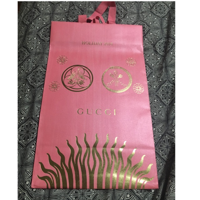 Gucci paper bag discount 2019