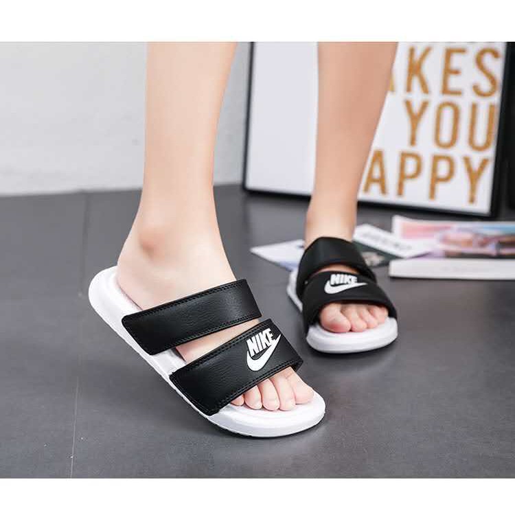 Nike sandals for store women 2019