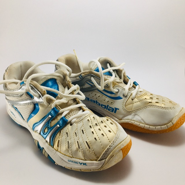 Babolat Ladies Badminton Shoes Gum Sole Pre loved Shopee Philippines