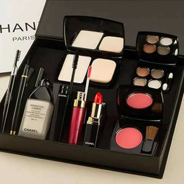 Chanel cosmetic set new arrivals