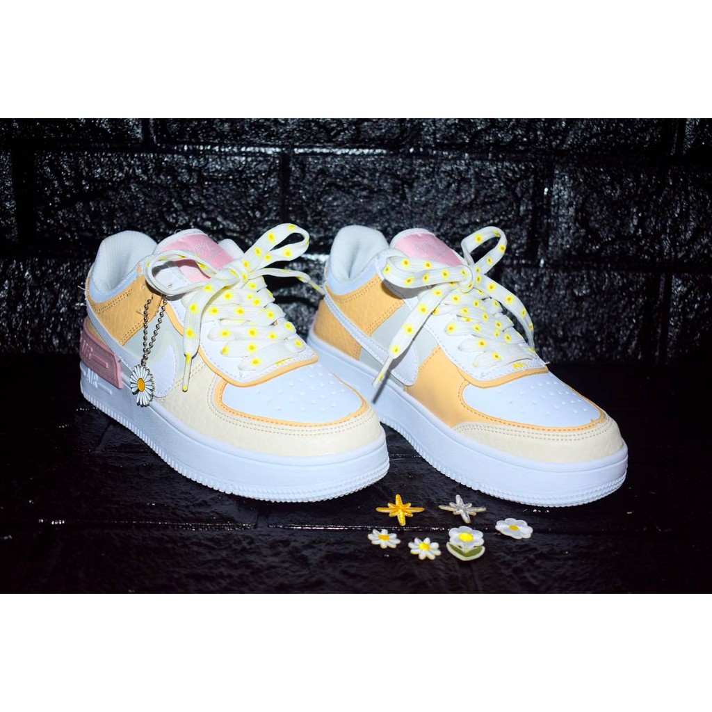 Nike air 2024 force 1 sunflower