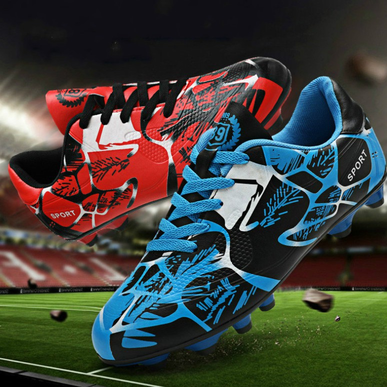 Spike shoes hot sale for soccer