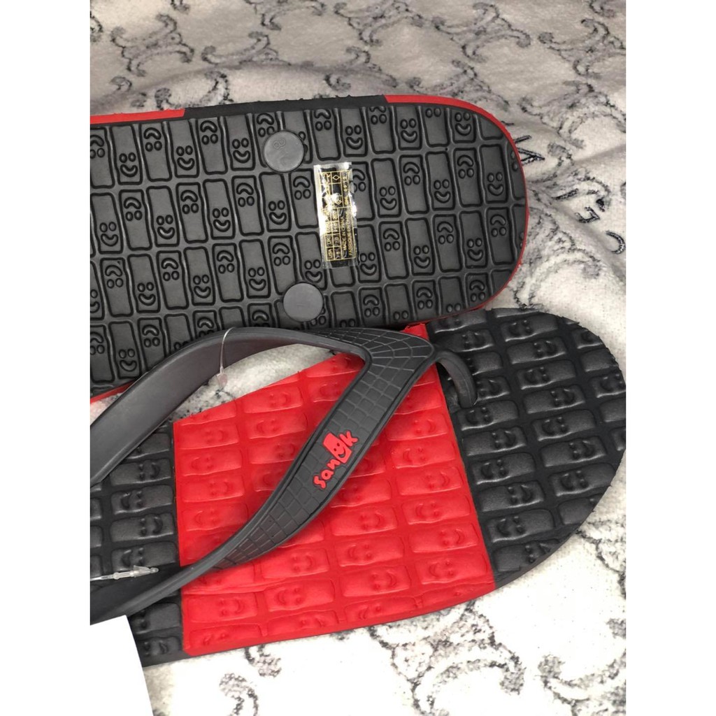 Sanuk red flip on sale flops