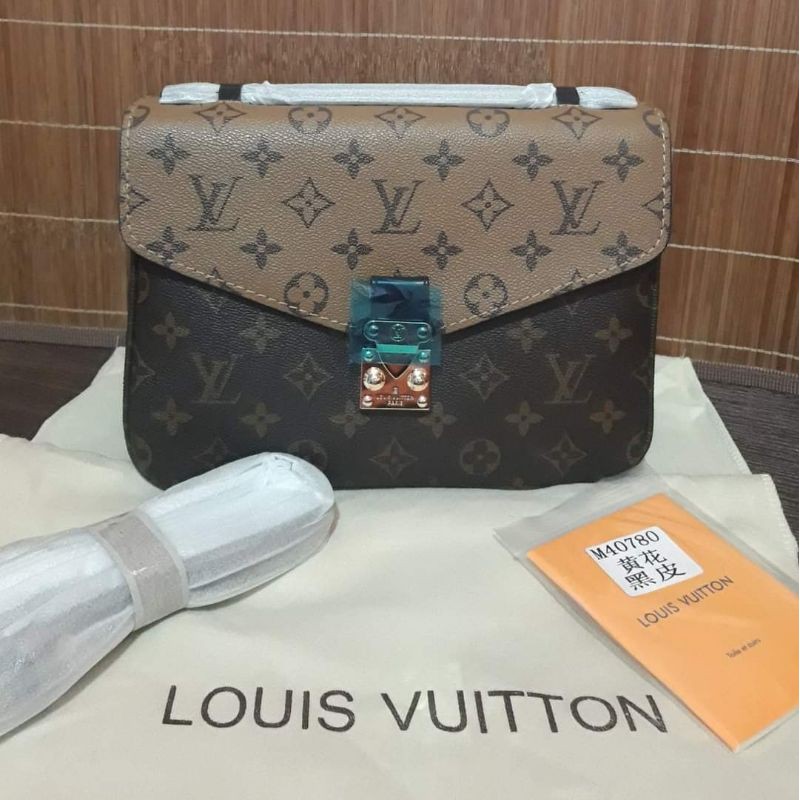 Louis vuitton 2025 metis two tone