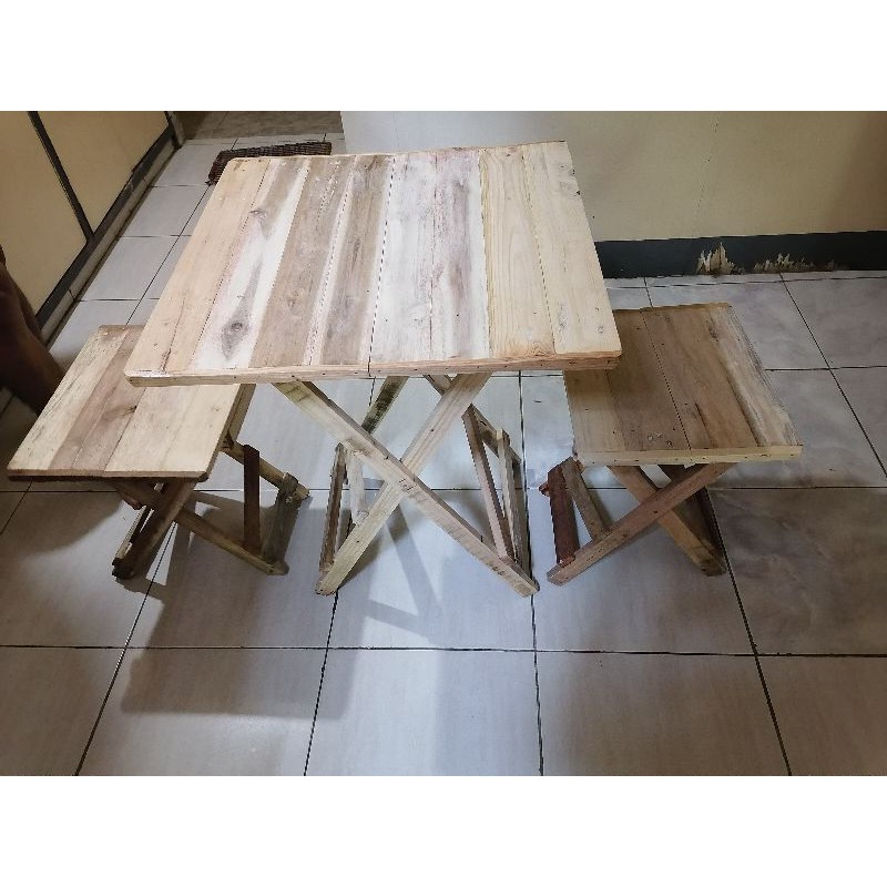 Small folding table with 2 chairs hot sale