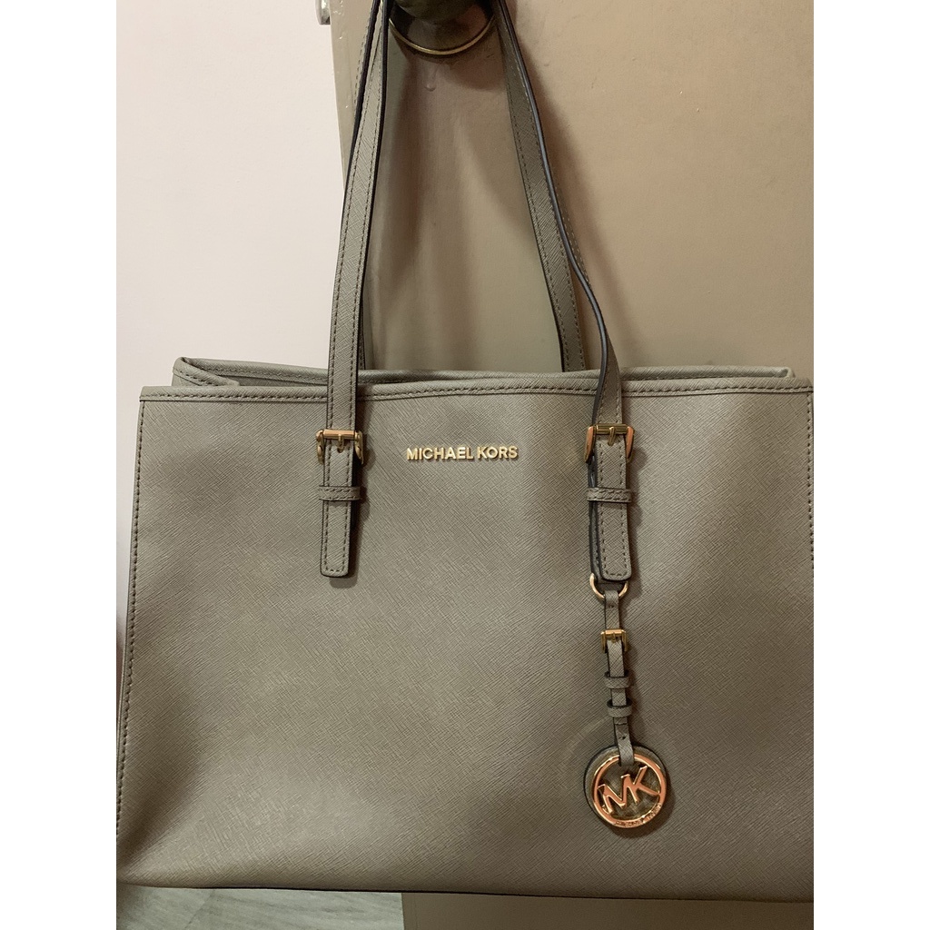 Michael kors on sale gray purses