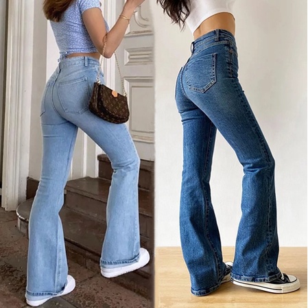 Retro Chic Look in Wide Leg Jeans