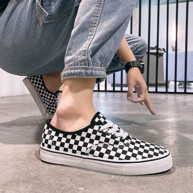 Girls top checkerboard vans