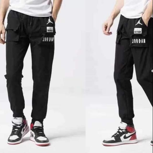 Jogger pants discount with jordan 1