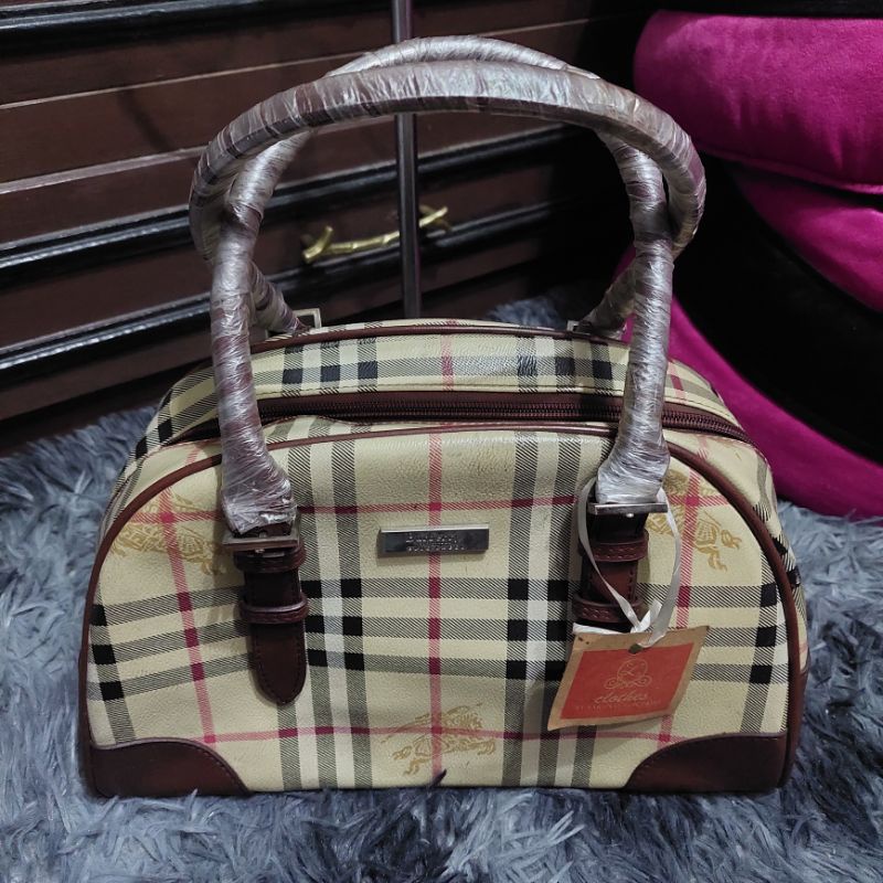 Burberry vintage outlet doctors bag