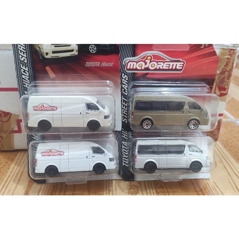 Tomica hiace 2024