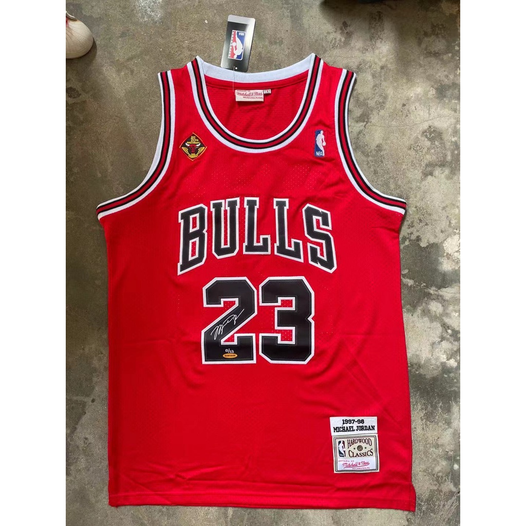Men's Chicago Bulls Michael Jordan Mitchell & Ness Red 1984-85 Hardwood  Classics Rookie Authentic Jersey