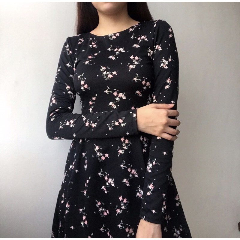 H&m long shop sleeve floral dress