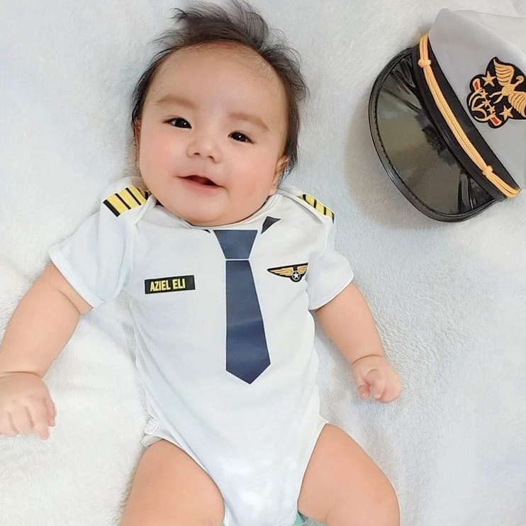 Pilot store baby grow