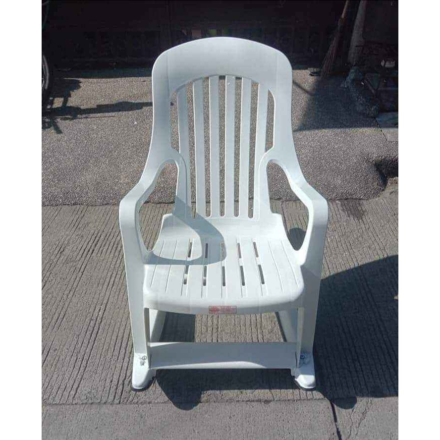 Rocking discount chair plastic