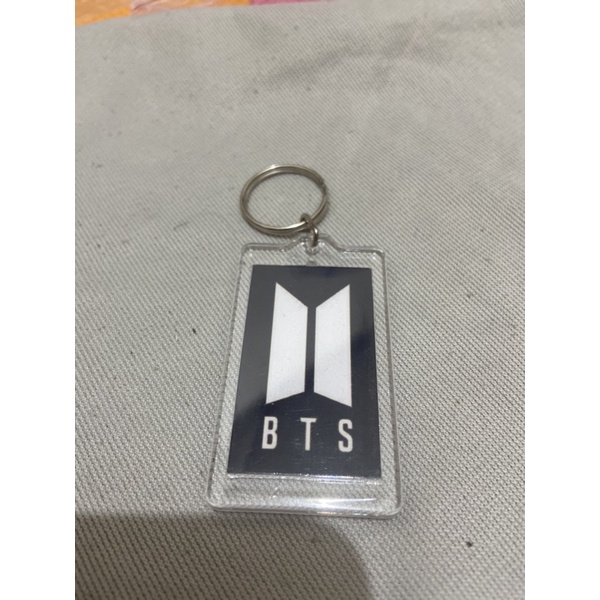 Aliexpress hot sale bts keychain