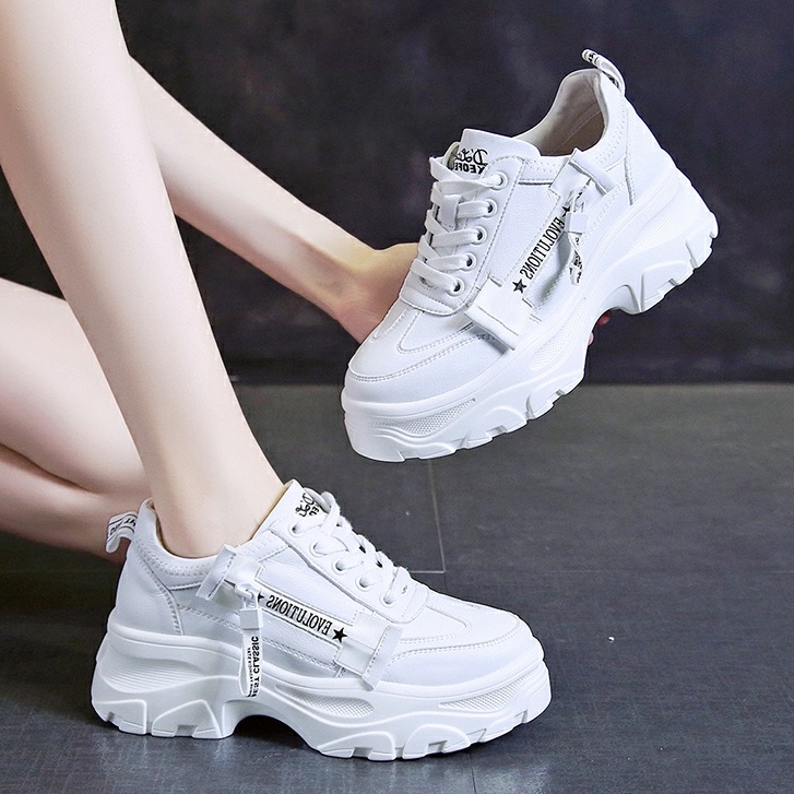 White rubber store shoes for girl