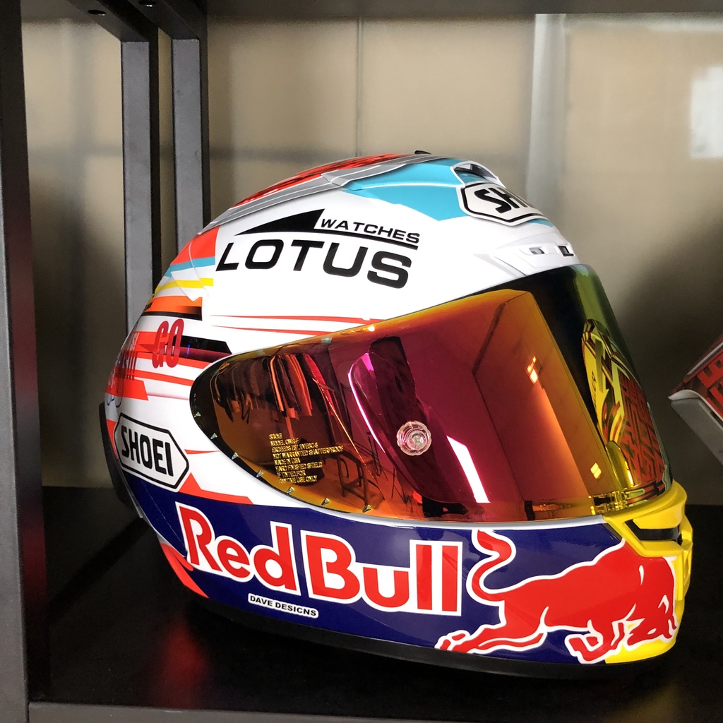 Red bull best sale shoei helmet