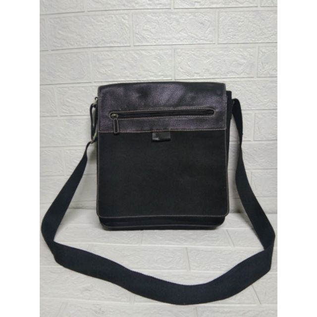 Sling bag cheap pierre cardin