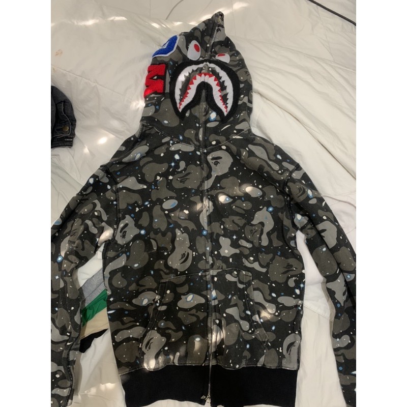 Jaket bape outlet shark