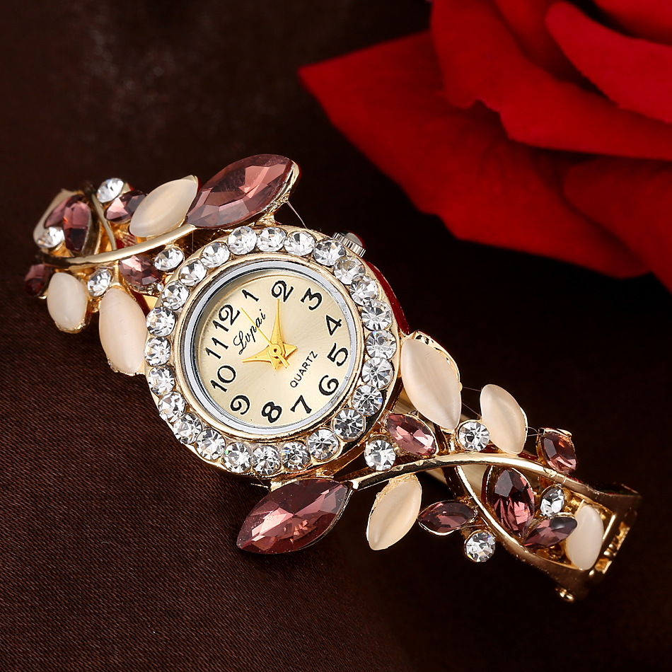 Luxury Crystal Bracelet Watch Women Ladies Fashion Flower Design