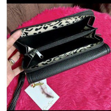 Jessica deals simpson wristlet