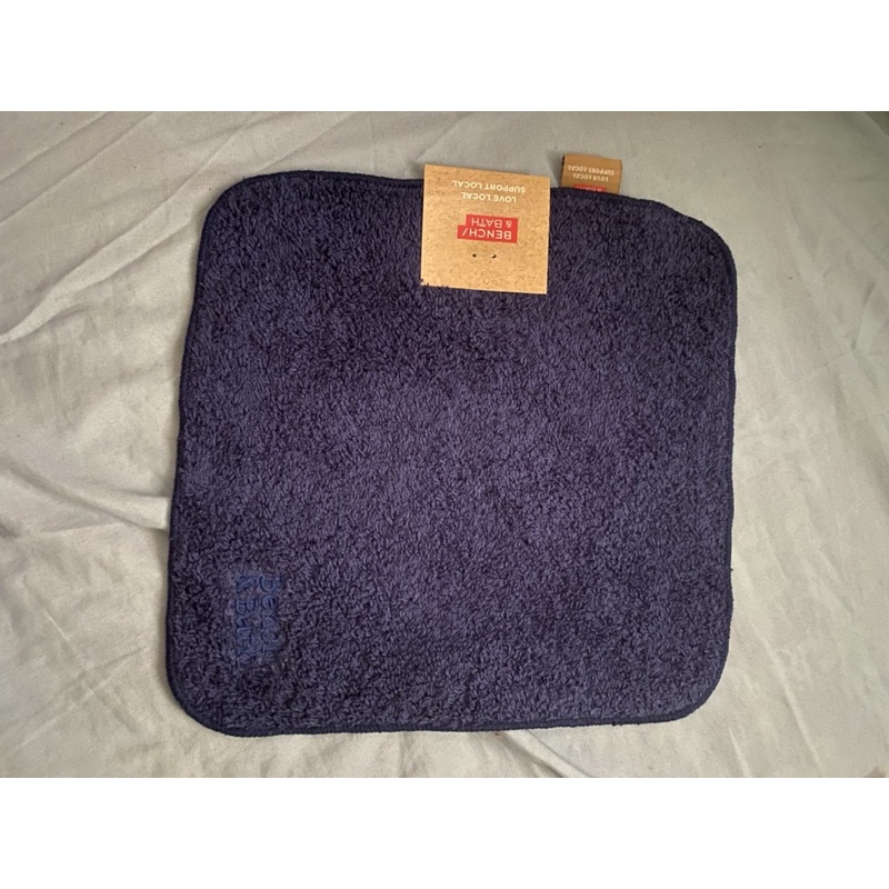 Bench discount towel bath