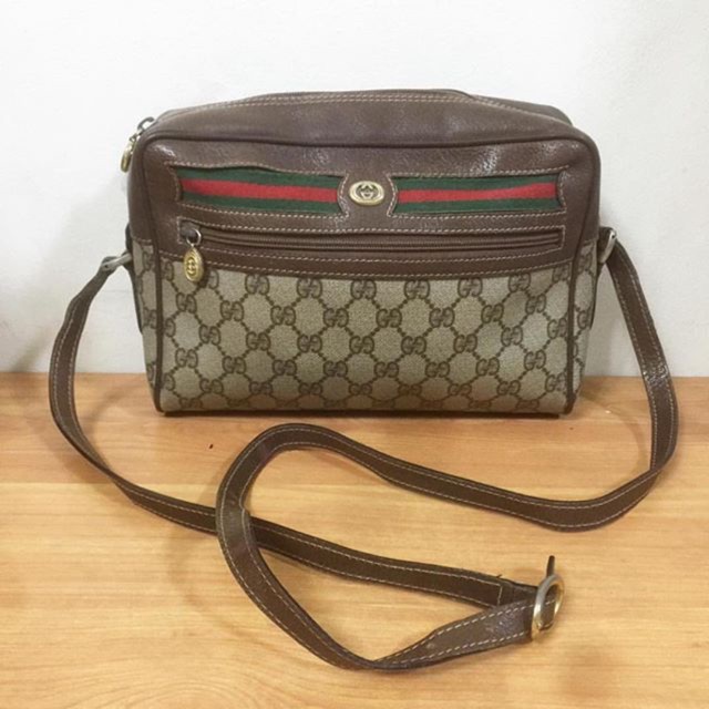 Authentic Gucci Vintage Sling Bag