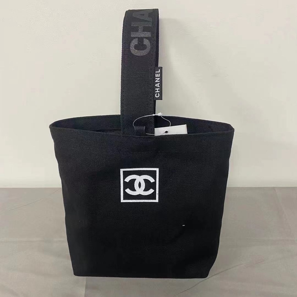 Chanel lunch bag hot sale