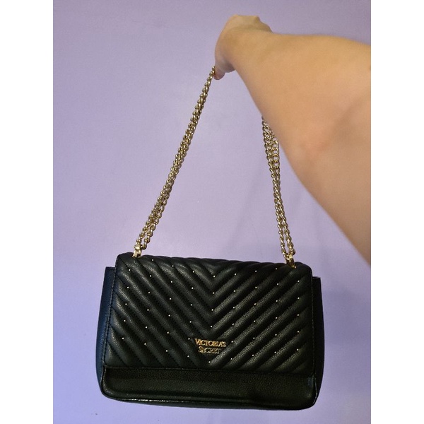 VICTORIA S SECRET Black quilted 2 way bag Shopee Philippines