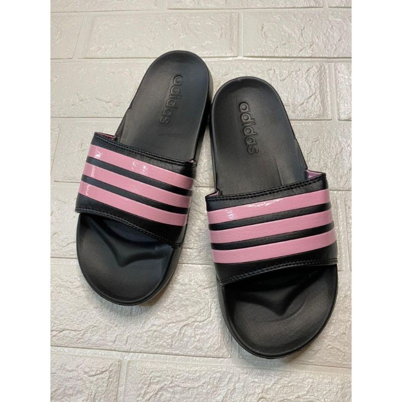 Adidas female hot sale slippers