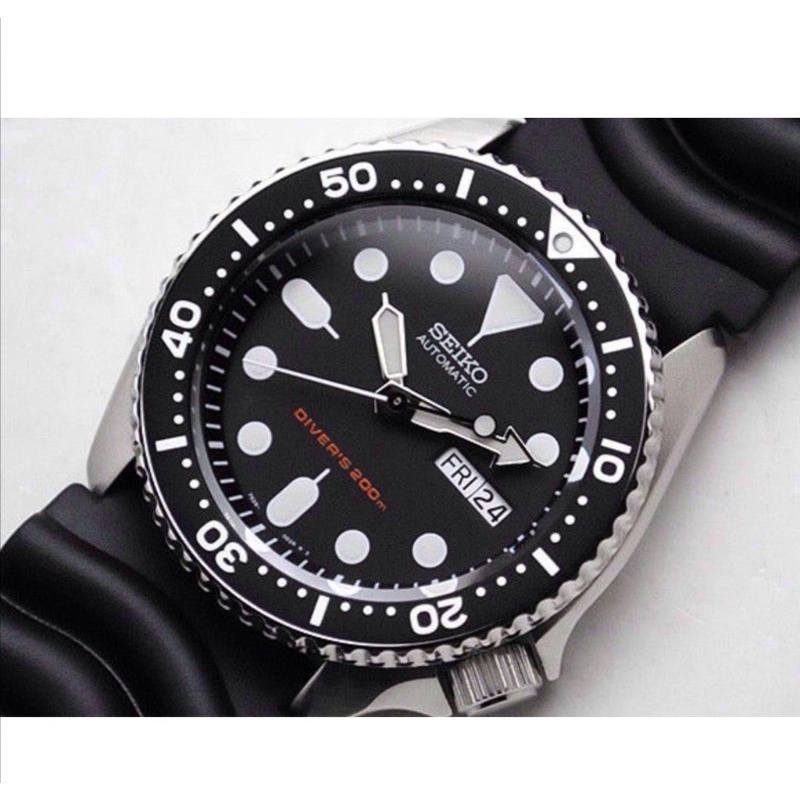 Seiko 5 divers watch price hotsell