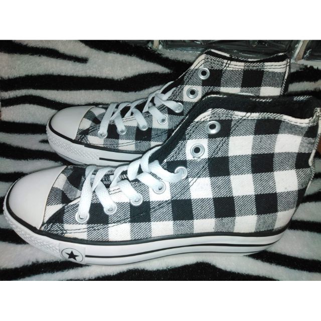 Checkered chucks cheap