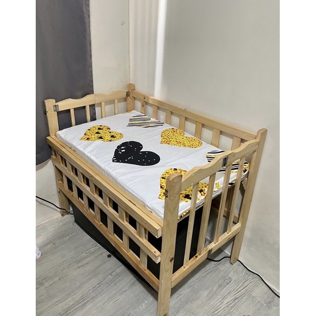 Wooden cheap crib design