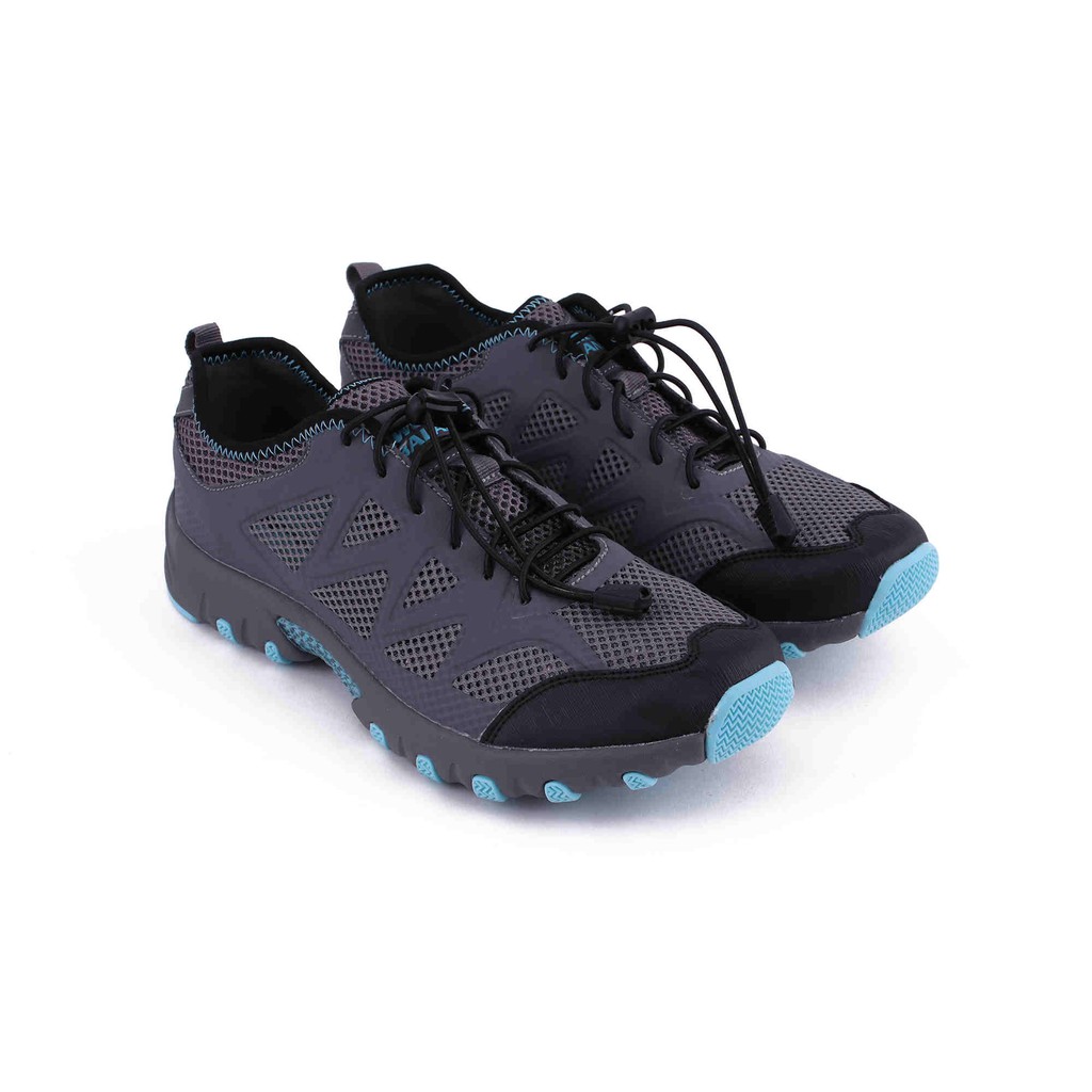 Aqua shoes world on sale balance