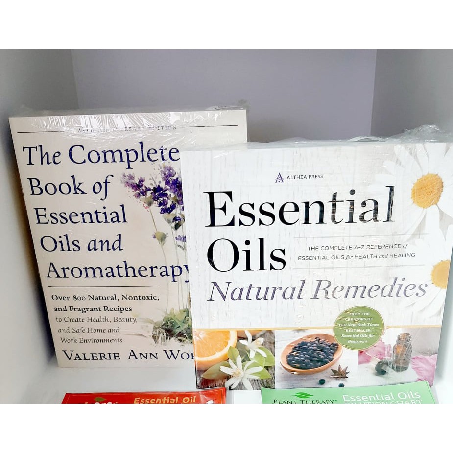 The Complete Book of Essential Oils and Aromatherapy: Over 800 Natural, Nontoxic, and Fragrant Recipes to Create Health, Beauty, and Safe Home and Work Environments [Book]