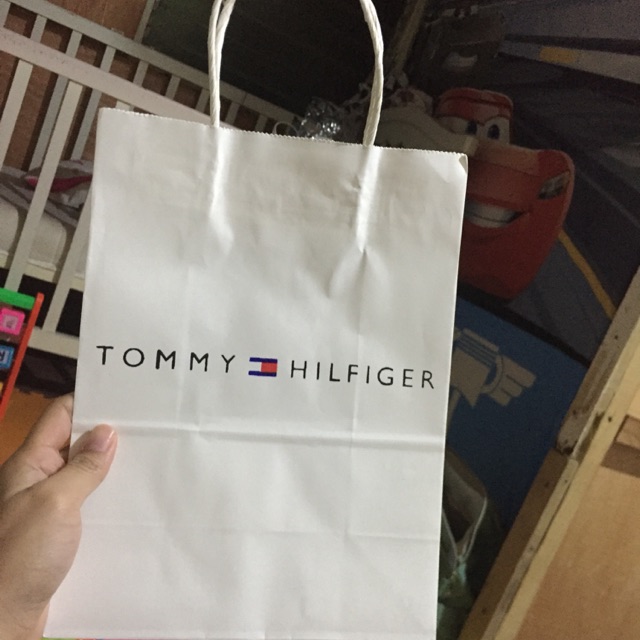 Tommy hilfiger discount shopping paper bag