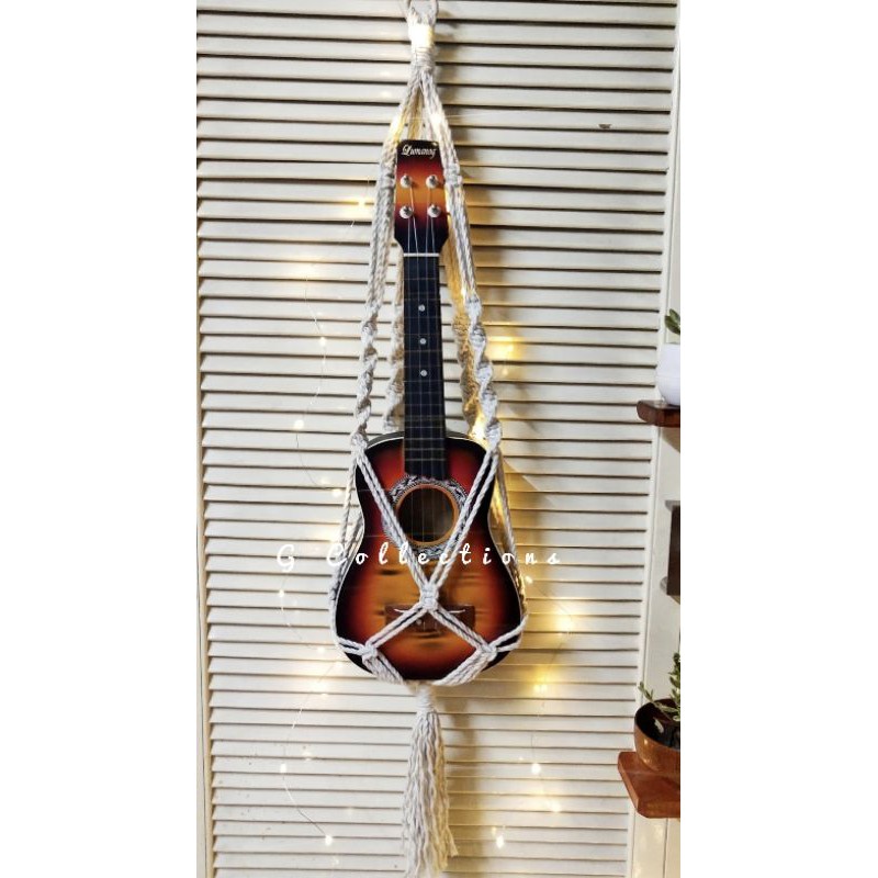 Diy macrame 2024 guitar hanger