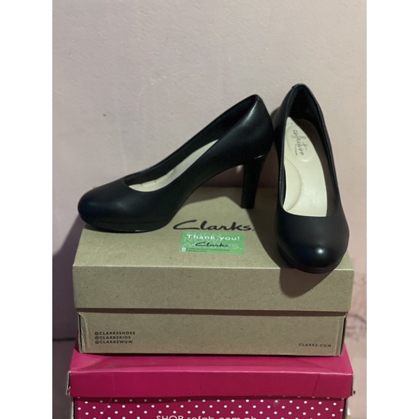 Clarks adriel viola hot sale black leather