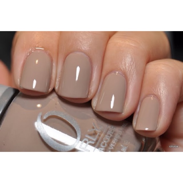 Khaki deals nail varnish