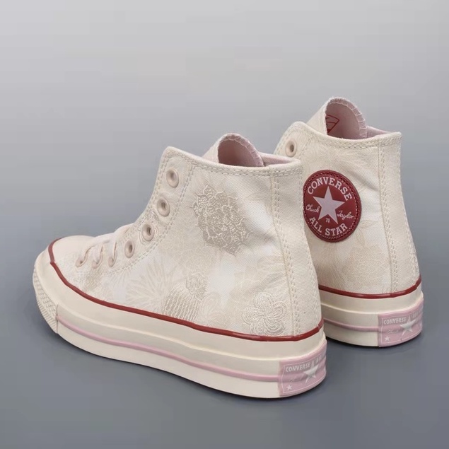 Converse flower hot sale lace white