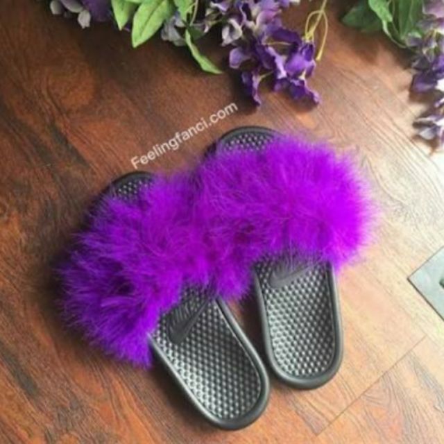 Nike purple online slippers