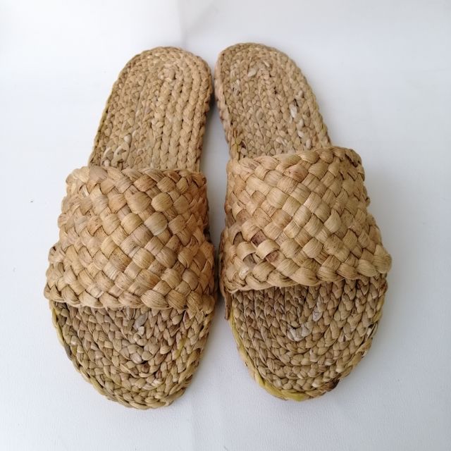 Woven best sale house slippers