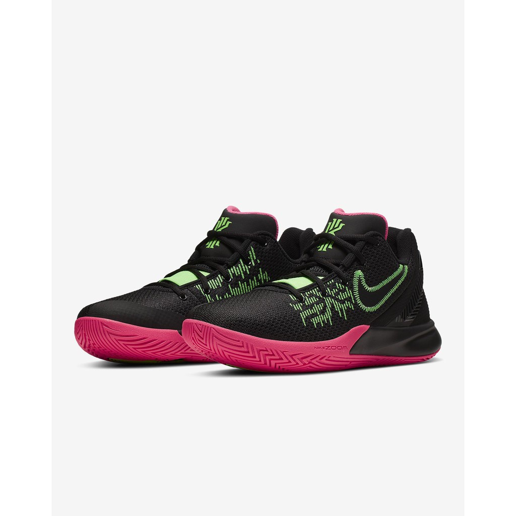 Black green clearance kyrie