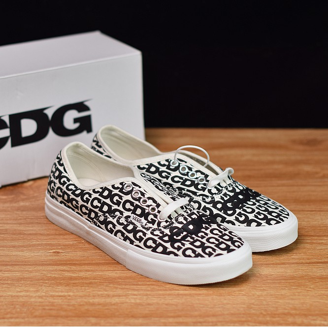 100 Original Comme des Garcons x Vans Authentic CDG Unisex