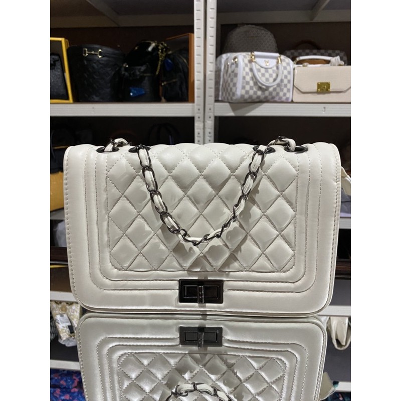 Lv le boy clearance