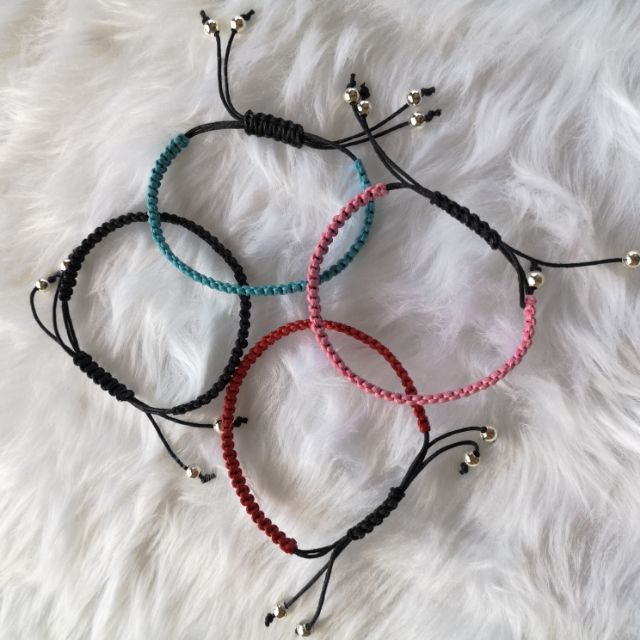 Simple deals macrame bracelet