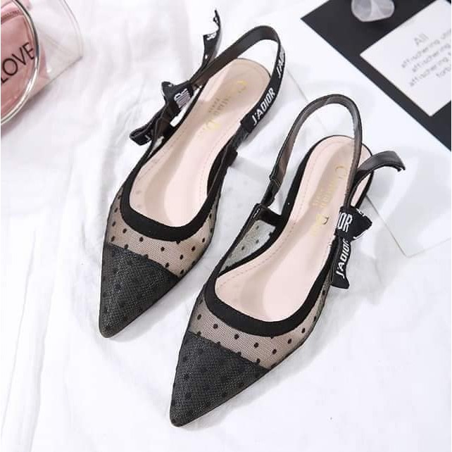 Flat slingback outlet pumps