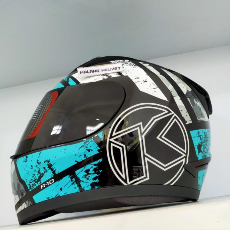 Helmet store kyt r10