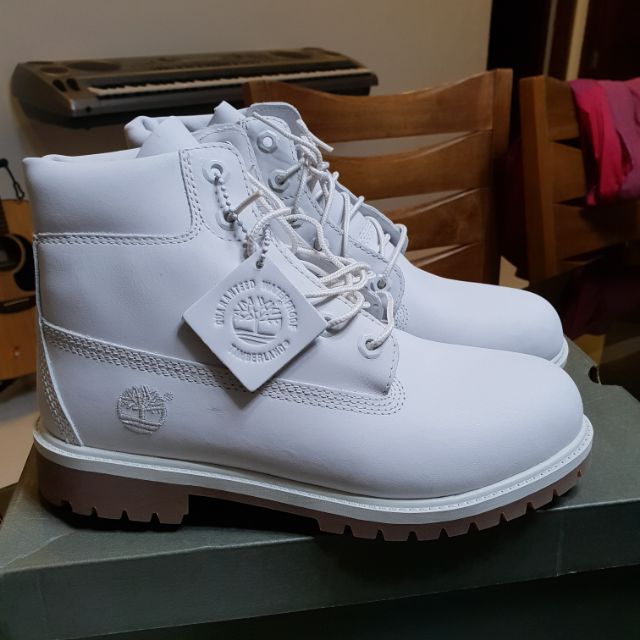 pure white timberlands